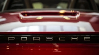 Porsche'nin k&uuml;resel satışları y&uuml;zde 15 d&uuml;şt&uuml;