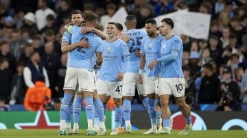 Premier Lig'de Manchester City, sezona 3-0'lık Burnley galibiyetiyle başladı