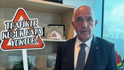 Prof. Dr. Mustafa Ilıcalı'dan kasis kazalarına karşı yolların işaretlenmesi &ouml;nerisi