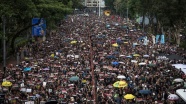 Protestocular Hong Kong'un G20 gündemine alınmasını talep ediyor