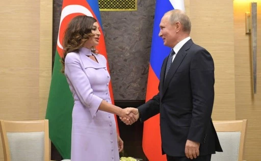 Putin, Aliyev’e selam gönderdi