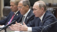 Putin G20&#39;de liderlerle çeşitli temaslarda bulundu