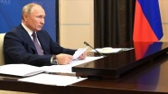 Putin: Kovid-19, Büyük Buhran'dan bu yana görülmeyen sistematik bir ekonomik kriz başlattı