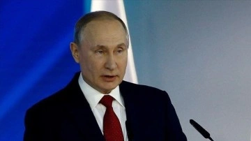 Putin: Ukrayna'da silahların dolandığı karaborsa ciddi zorluklar yaratıyor