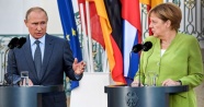 Putin ve Merkel telefonda Suriye konusunu görüştü