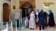 Ramazanda türbelere ziyaretçi akını! Eyüp Sultan dolup taşıyor