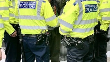 Rapor: Londra polis teşkilatı, kurumsal olarak 'ırkçı ve kadın düşmanı'