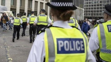 Rapor: Yasaları çiğneyen ve görevini kötüye kullanan yüzlerce İngiliz polisi cezasız kalıyor