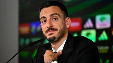 Real Madrid yeni transferi 33 yaşındaki Joselu'yu basına tanıttı