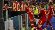 Roma, teknik direktörü Jose Mourinho&#039;nun 1000. maçında son dakika golüyle galip geldi