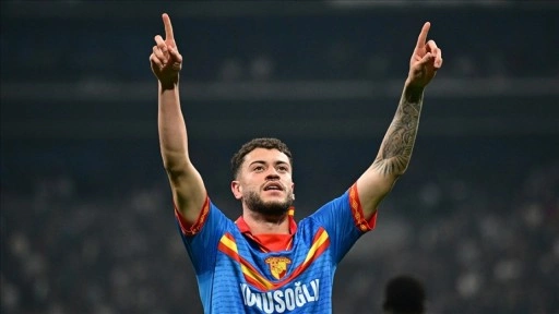 Romulo, Göztepe'de rekor peşinde