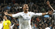 Ronaldo hat-trick yaptı, Real Madrid turladı