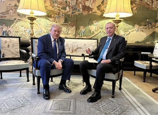 Rus akademisyen Smirnov: NATO zirvesinde sadece Erdoğan ve Trump şık görünüyordu