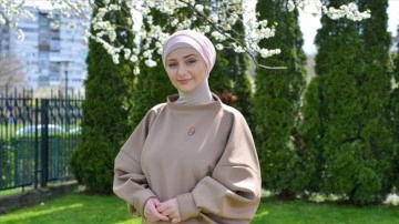 Rus asıllı Babic, İslamiyet'i seçtikten sonra Ramazan Bayramı'nı heyecanla karşıladığını ssöyledi