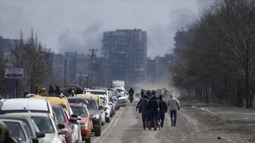 Rus ordusunun Ukrayna'nın Mariupol şehrine iki 'çok güçlü bomba' attığı belirtildi
