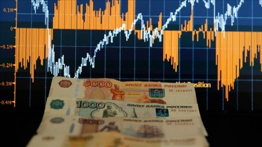 Rus piyasaları müzakereler öncesi düşüşle açıldı