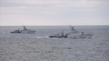 Rus savaş gemileri Karadeniz’de tatbikat yapacak