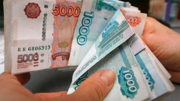 Rusya'da asgari ücretin 30 bin rubleye kadar artırılması önerildi