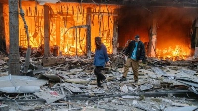 Rusya, Kiev'i balistik f&uuml;zelerle hedef aldı