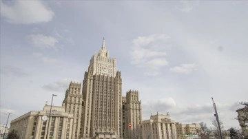Rusya, Kiev'e silah sağlayan ABD'yi Ukrayna'daki çatışmalara dahil olmakla suçladı