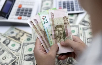 Rusya Merkez Bankası döviz çekme kısıtlamasını 9 Eylül'e kadar uzattı