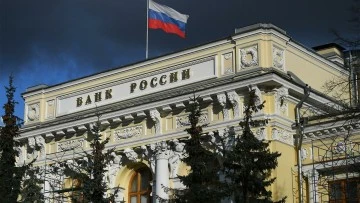 Rusya Merkez Bankası: Ruslar döviz alımlarını üçe katladı