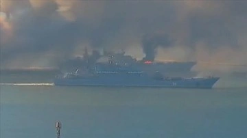 Rusya Savunma Bakanlığı: 'Moskova' kruvazör gemisi battı