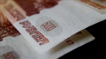 Rusya'da bütçe 2022'de 3,3 trilyon ruble açık verdi