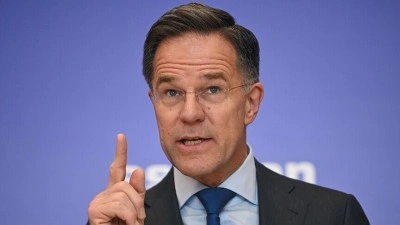 Rutte, ABD'nin Avrupa'daki askeri varlığını azaltma kararının NATO'nun planlarını etk