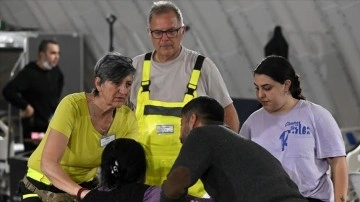 Sağlık çalışanı Alman karı koca Hatay'da gönüllü hizmet veriyor