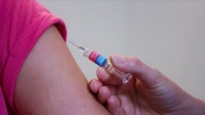 Sağlıklı kişiler için grip, risk grubundakiler için hem grip hem zatürre aşısı öneriliyor