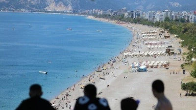 Sahillerde bayram tatili yoğunluğu yaşanıyor