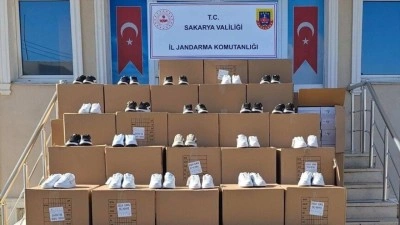 Sakarya'da 10 milyon 680 bin lira değerinde taklit spor malzemesi ele ge&ccedil;irildi