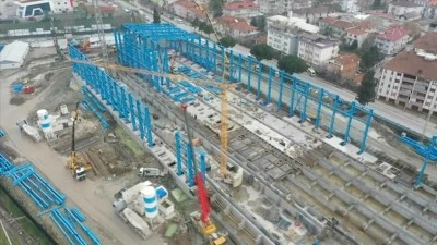 Sakarya'daki T&uuml;rkiye'nin ilk hızlı tren fabrikasının yapımında y&uuml;zde 55 ilerleme sağlandı