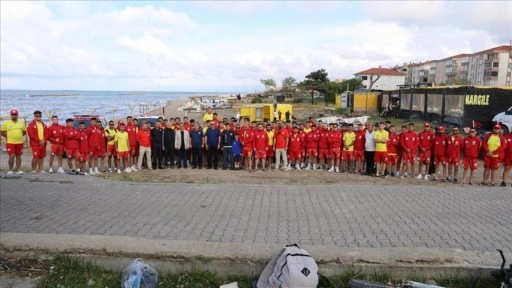 Sakarya sahillerinde cankurtaranlar göreve başladı