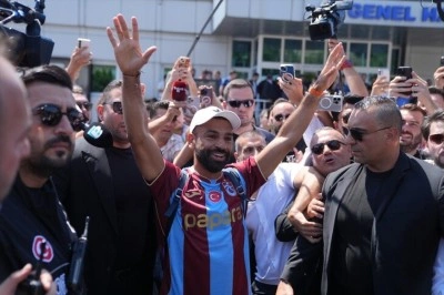 Salah, Trabzonspor i&ccedil;in İstanbul'da