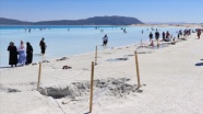 Salda Gölü'nün doğal yapısının korunması için çamur banyosu yasaklandı