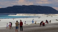Salda Gölü turist sayısında rekora koşuyor