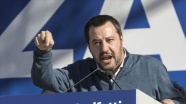 Salvini'den göçmen taşıyan STK'lere geçit yok