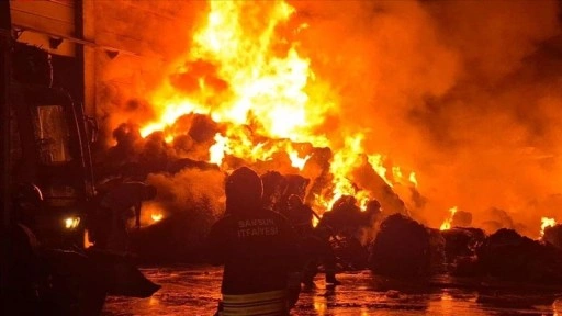Samsun'da geri dönüşüm fabrikasında çıkan yangın kontrol altına alındı