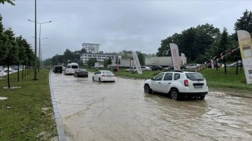Samsun'da şiddetli yağış sel ve taşkınlara sebep oldu