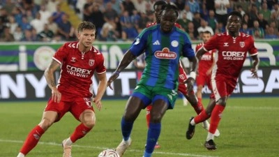 Samsunspor, deplasmanda &Ccedil;aykur Rizespor'u 2-0 yendi