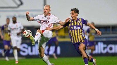 Samsunspor, deplasmanda ikas Ey&uuml;pspor'u 2-1 yendi