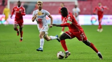 Samsunspor, sahasında Kayserispor'u 2-0 yendi