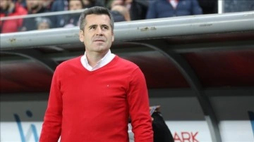 Samsunspor Teknik Direktörü Eroğlu'nun "kırmızı kazak" uğuru