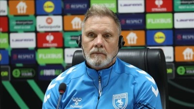 Samsunspor Teknik Direkt&ouml;r&uuml; Fink: Yarınki karşılaşmayı kesinlikle kazanmamız gerekiyor