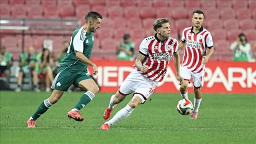 Samsunspor, UEFA Avrupa Ligi play-off turunda Panathinaikos ile 0-0 berabere kaldı