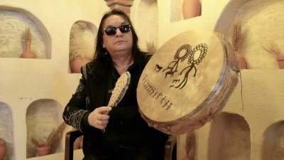 Sanat&ccedil;ı G&ouml;khan Kırdar, m&uuml;zik yolculuğunu anlattı