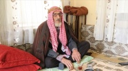 Şanlıurfa&#039;da 87 torun sahibi 88 yaşındaki Halil Yıldık Kovid-19&#039;u yenmenin mutluluğunu yaşıyor