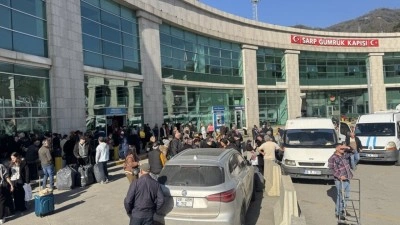 Sarp Sınır Kapısı'ndan Kurban Bayramı tatilinde 185 bini aşkın yolcu ge&ccedil;ti